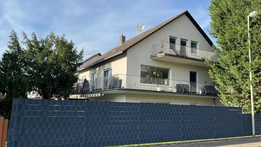Tolles 3-Familienhaus mit *VIEL PLATZ*, 63796 Kahl a. Main (Kahl)