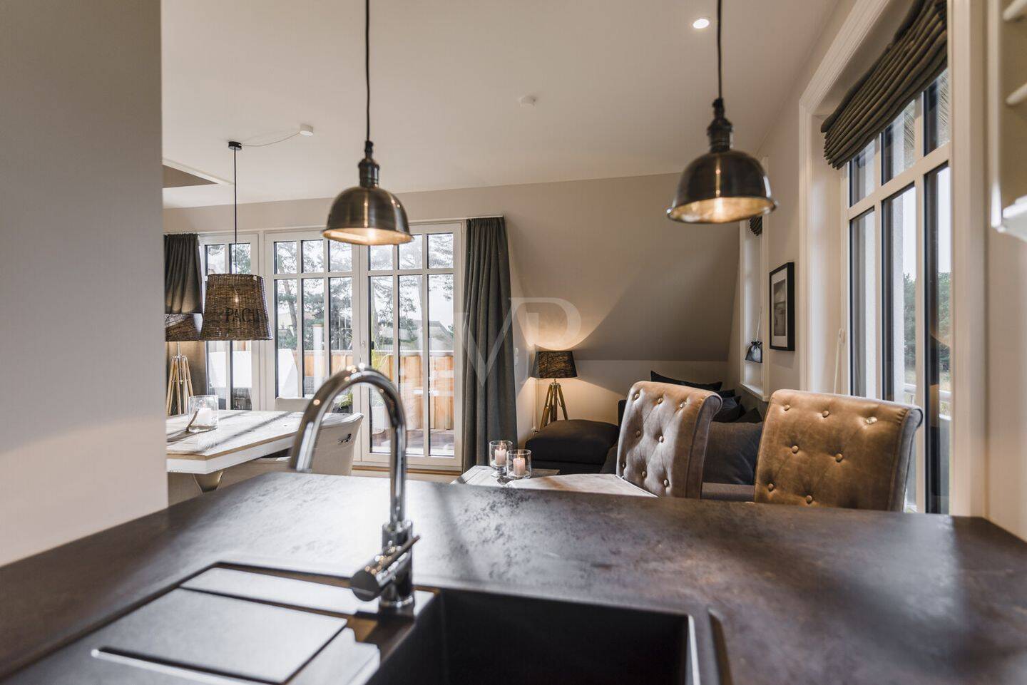 Stilvolle Maisonette-Wohnung unter Reet, 17459 Loddin