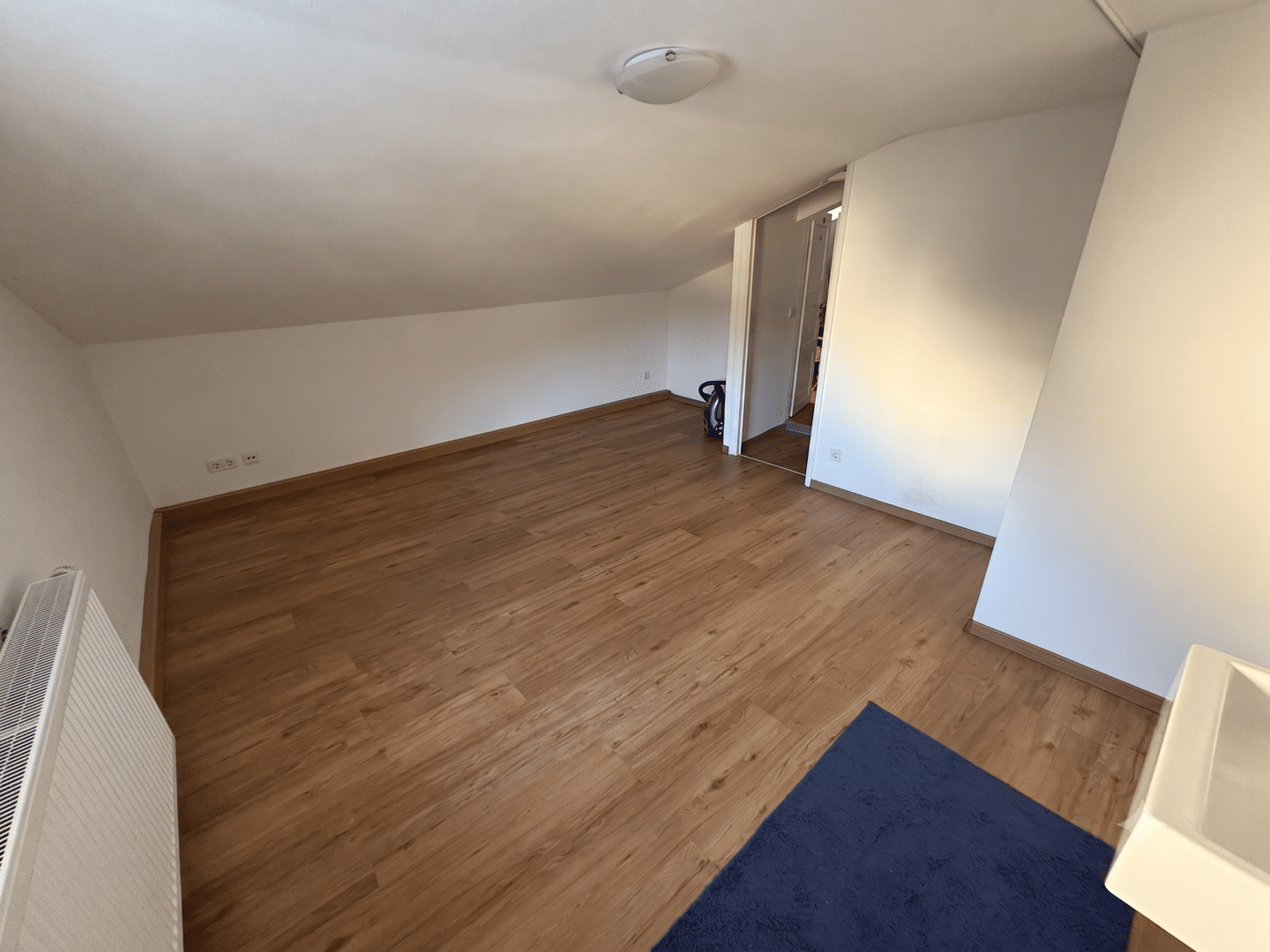 WG Zimmer Großhardern – Direkt an der U-Bahn, 81375 München (Hadern)