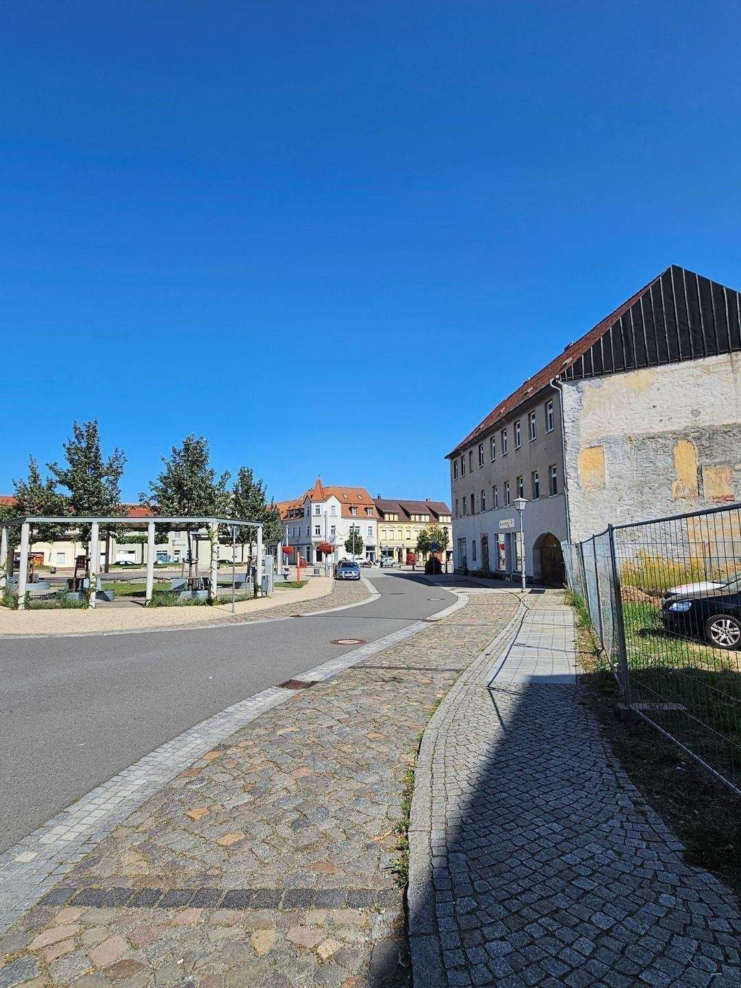1A-City-Lage! Mehrfamilienhaus mit Renovierungsstau, 4910 Elsterwerda