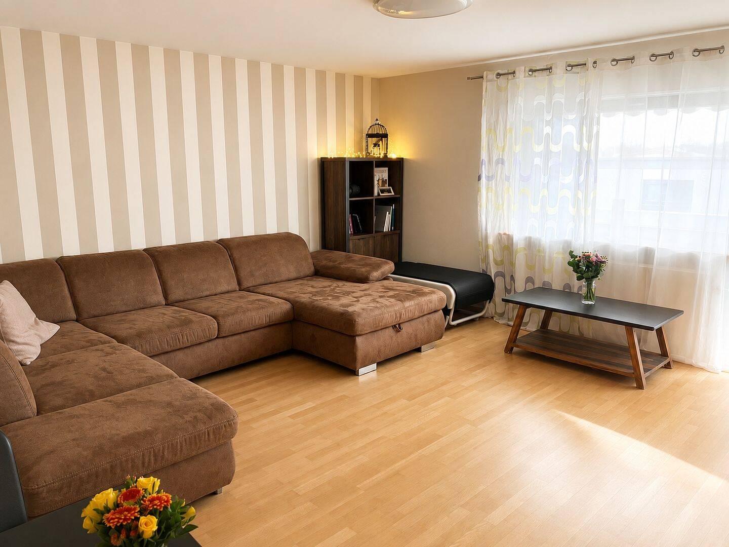 Helle 3,5-Zimmer-Erdgeschosswohnung mit Loggia und zwei Stellplätzen in familienfreundlicher Lage, 69181 Leimen