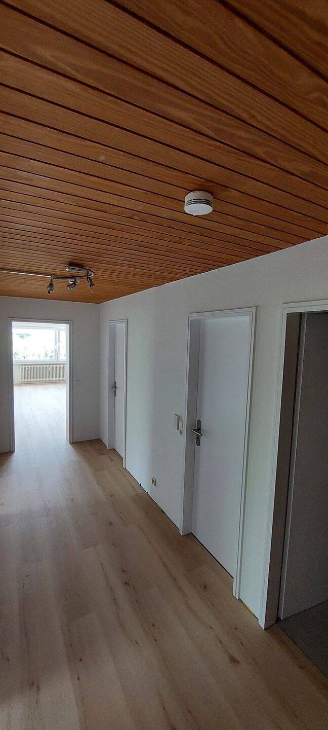 Helle & Modernisierte 3-Zimmer-Wohnung mit Balkon in Bad Waldsee, 88339 Bad Waldsee