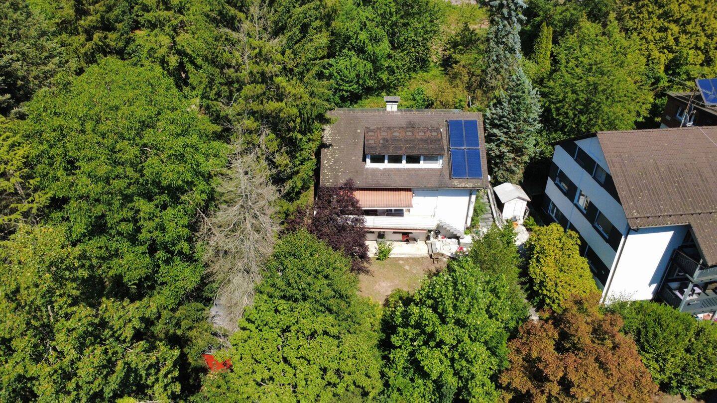 Einfamilienhaus mit großzügigem Grundstück in Baden-Baden/Lichtental, 76534 Baden-Baden