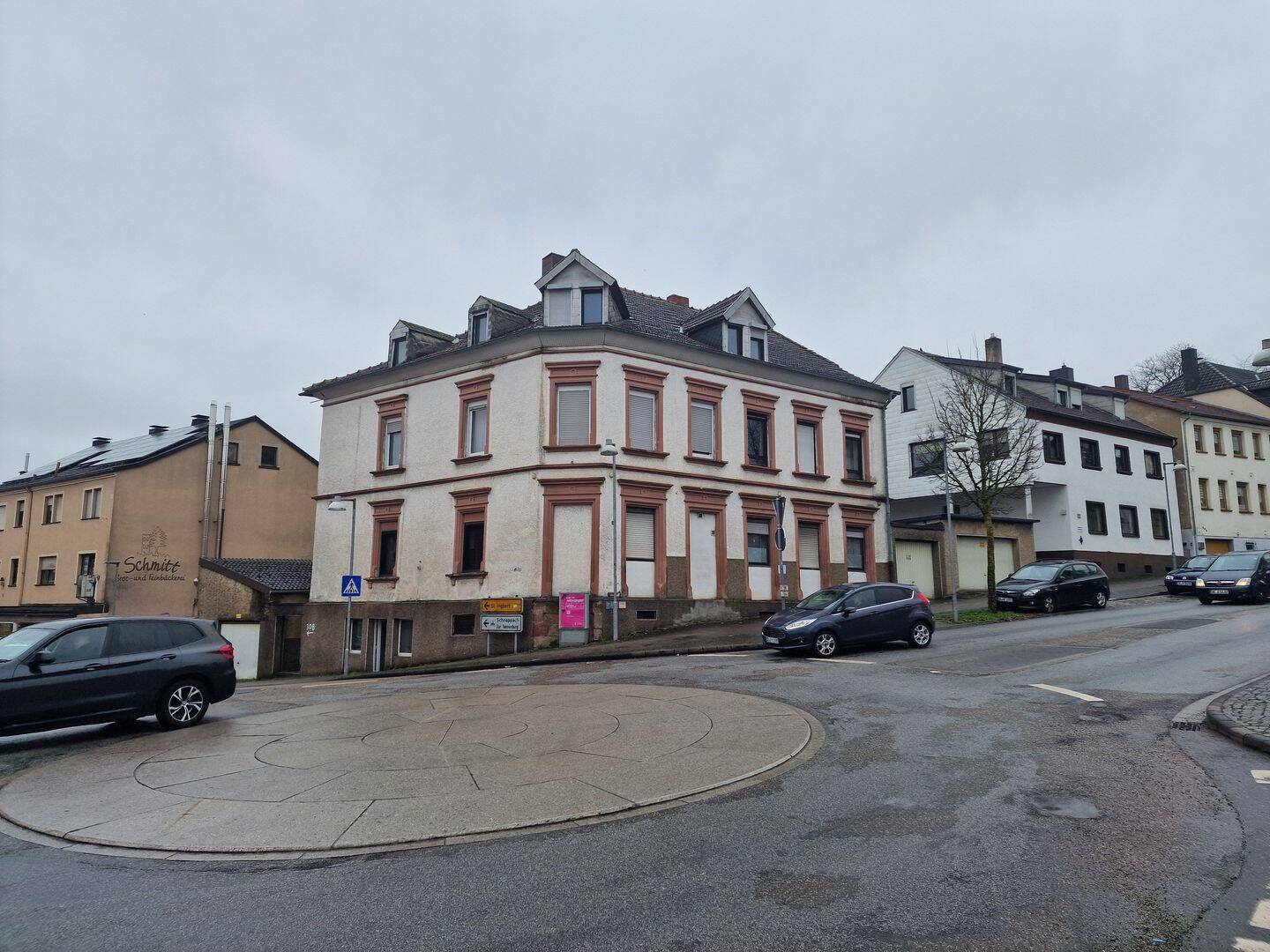 Mehrfamilienhaus zu verkaufen, 66280 Sulzbach/Saar