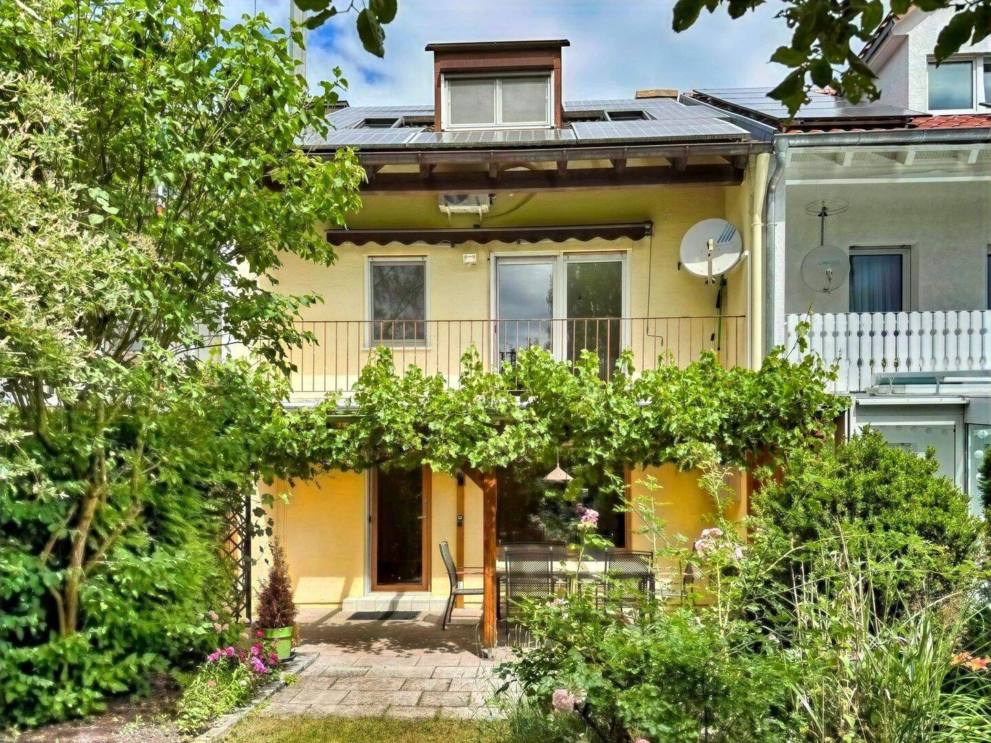 Reihenmittelhaus mit Einzelgarage in Neufahrn, 85375 Neufahrn b. Freising