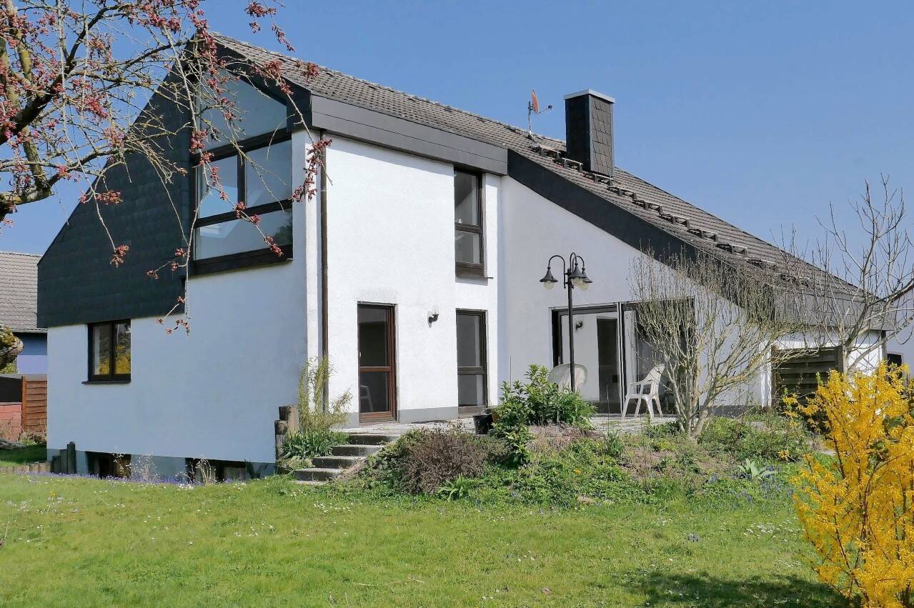 Freistehendes 1-Fam.-Haus mit herrlichem Garten in ruhiger Wohnlage von Rheinau/Honau, 77866 Rheinau