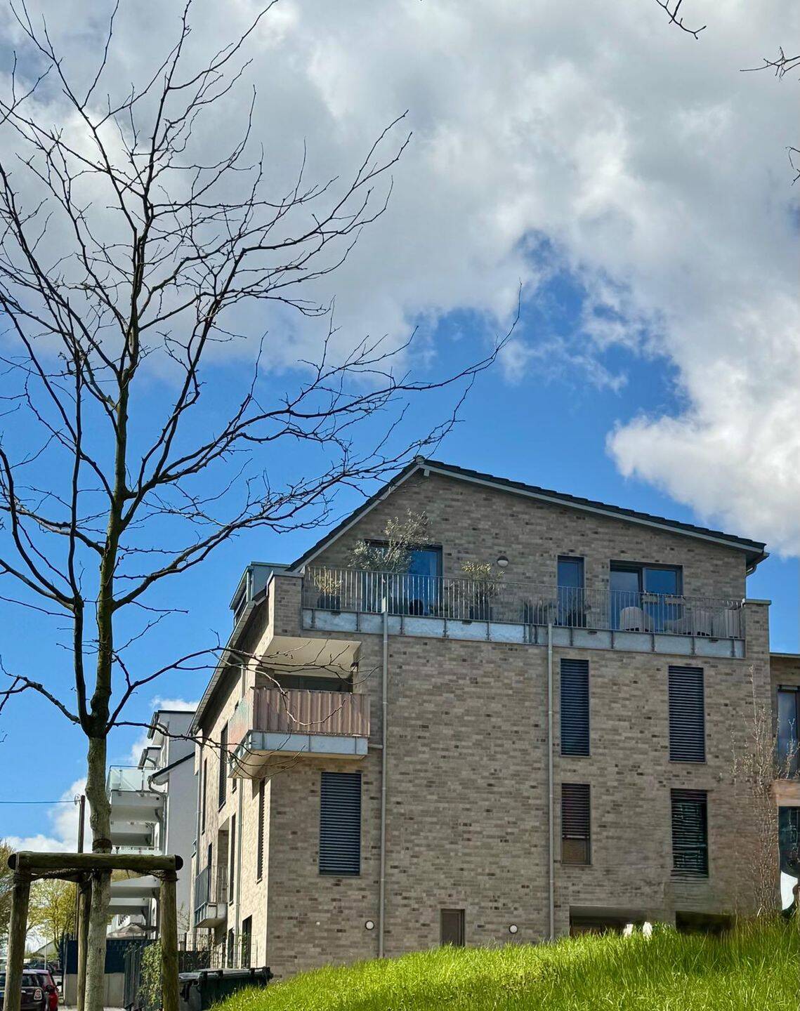 Frechen, hochwertig ausgestattete Penthouse-Wohnung, 4 Zimmer, ca. 138 m², 2 Balkone, Einbauküche, TG, 50226 Frechen