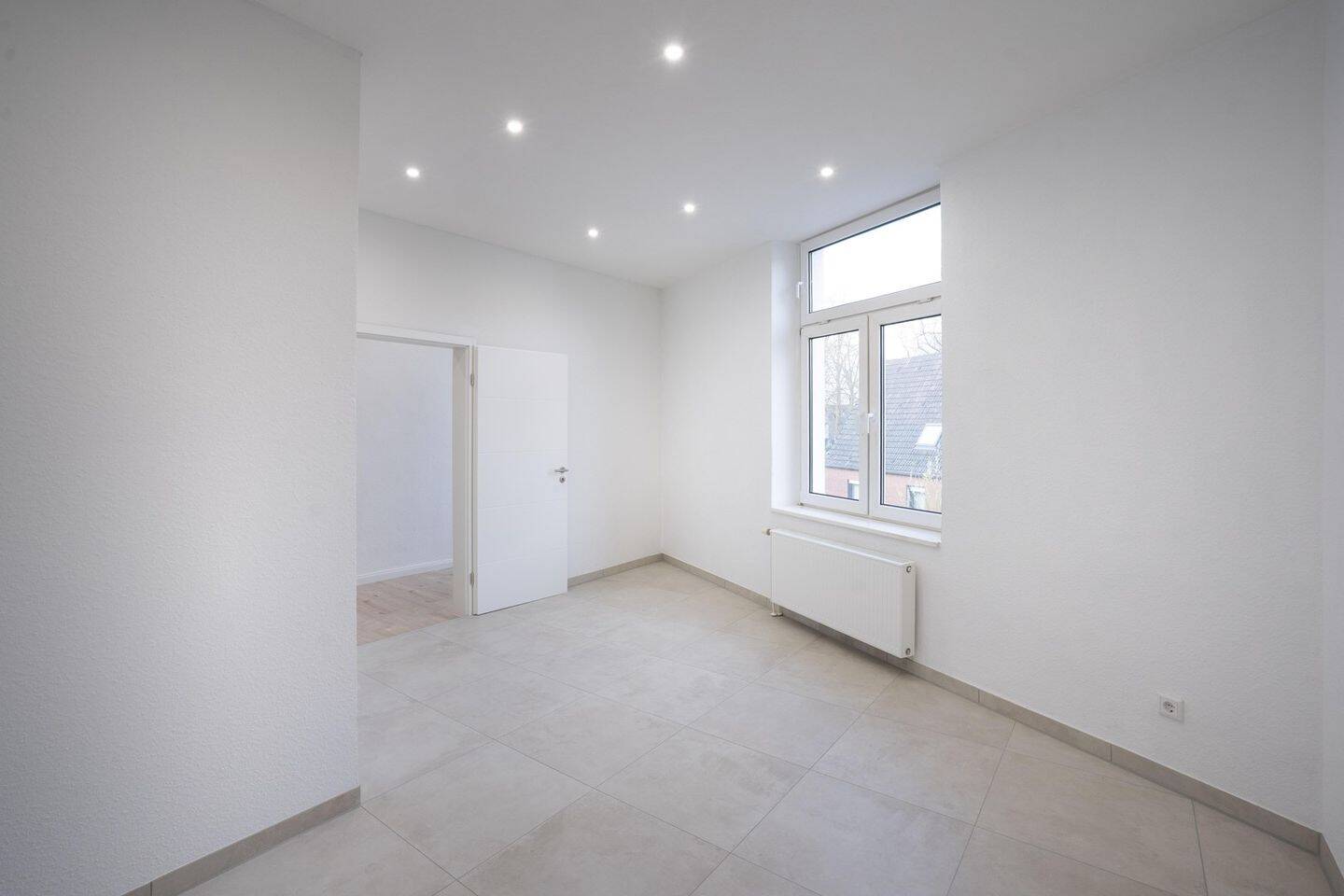 Provisionsfrei: Renoviert & bezugsfrei – 2,5-Zimmer-Wohnung zum Einziehen oder Vermieten!, 45663 Recklinghausen