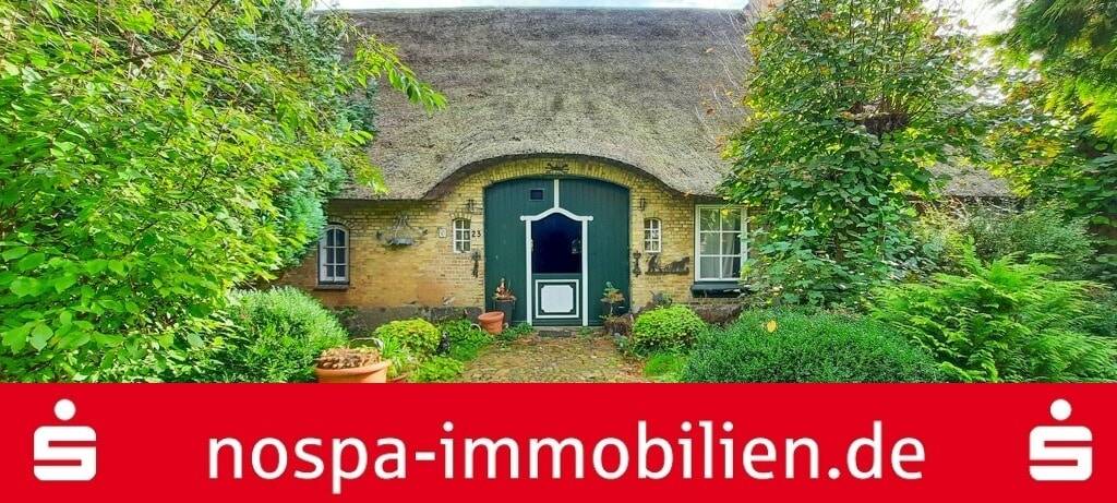 Liebhaberobjekt: Reetdachhaus mit Potenzial zur Entfaltung des ursprünglichen Charmes!, 25879 Stapel (Süderstapel)