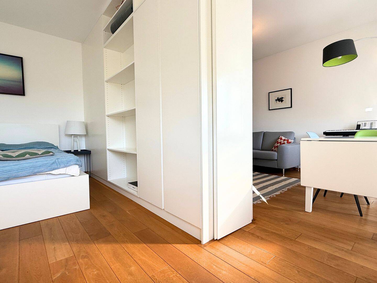 Altbaujuwel – Top-Lage im Nordend – Hochwertig saniert mit EBK & Tageslichtbad, Möbliert & vermietet, 60389 Frankfurt am Main (Bergen-Enkheim Bornheim Nordend-Ost Nordend-West Seckbach)