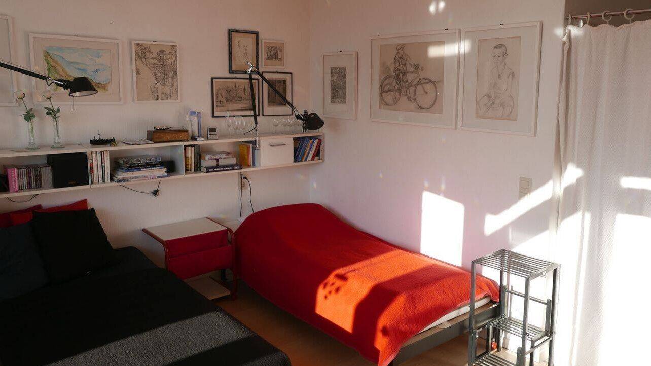 Bezugsfreies sonniges 1-Zimmer-Apartment, Balkon und Tiefgarage, 10627 Berlin (Charlottenburg-Wilmersdorf Charlottenburg)