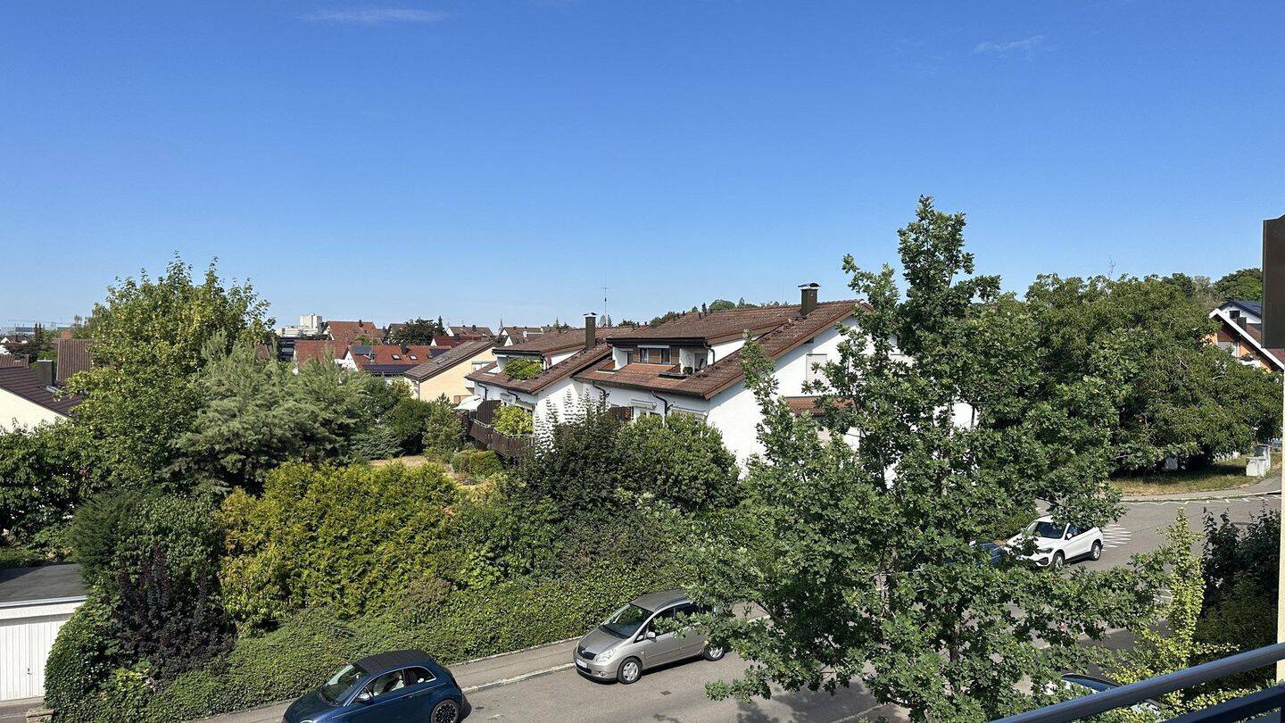 Charmante Wohnung mit neuer Einbauküche und herrlichem Balkon, 71065 Sindelfingen