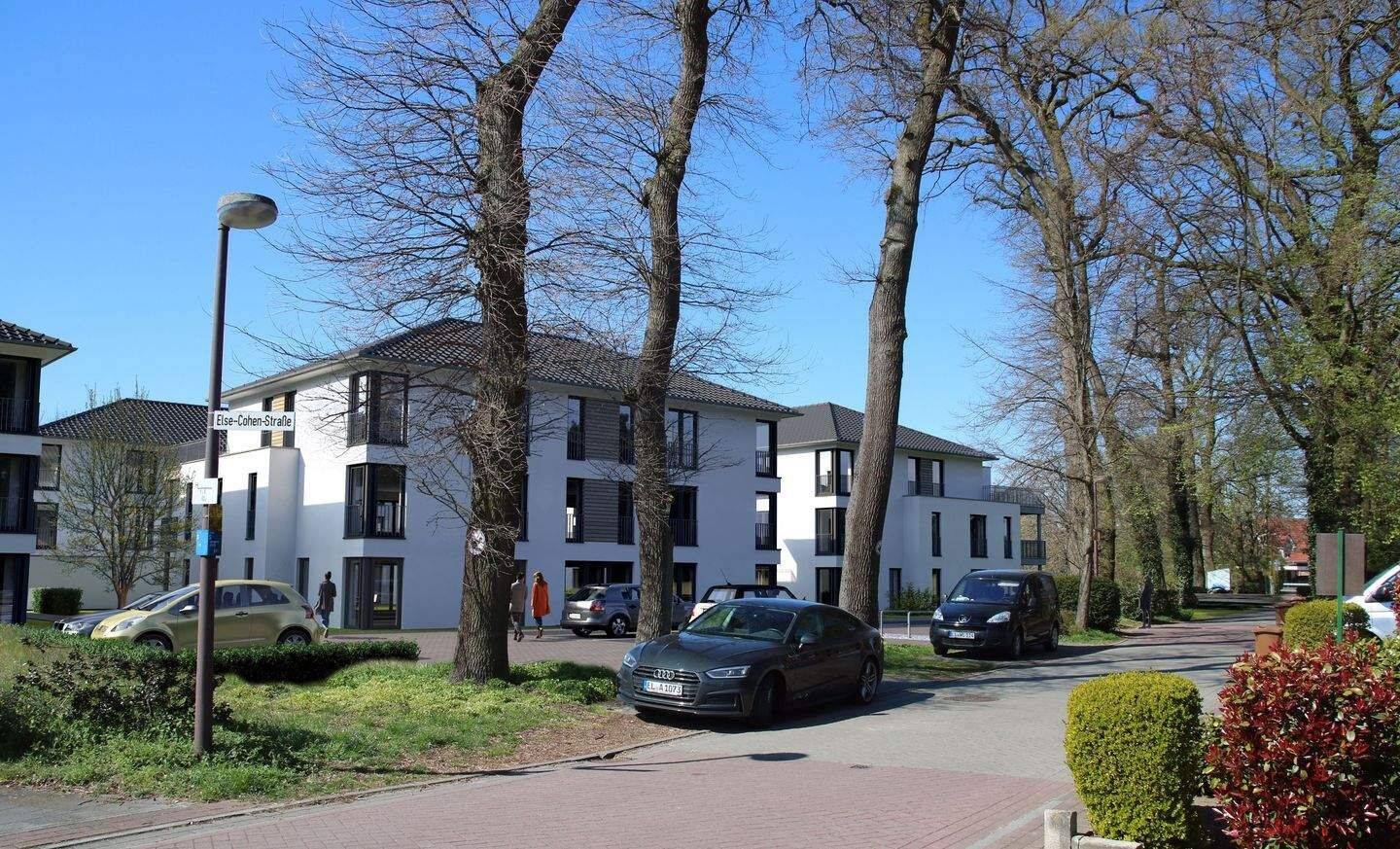 3-Zi. -Wohnung, 84m², Bürgervilla – Erstbezug in Lingen-Laxten, EBK, Gäaste WC, Tiefgarage, Terrasse, Wärmepumpe, ab 02.2027, 49809 Lingen (Ems)