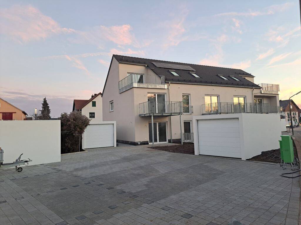 Attraktive 2-Zimmer-Wohnung mit großer Dachterrasse, mitten in Manching, ab 01.09.2026, 85077 Manching