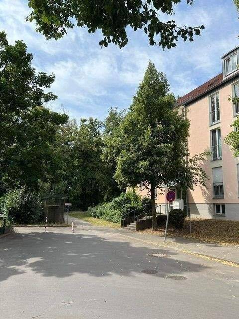 Sanierte 3-Zi-Whg im 1. OG in grüner + ruhiger Lage in Veltener Parkstadt, 16727 Velten
