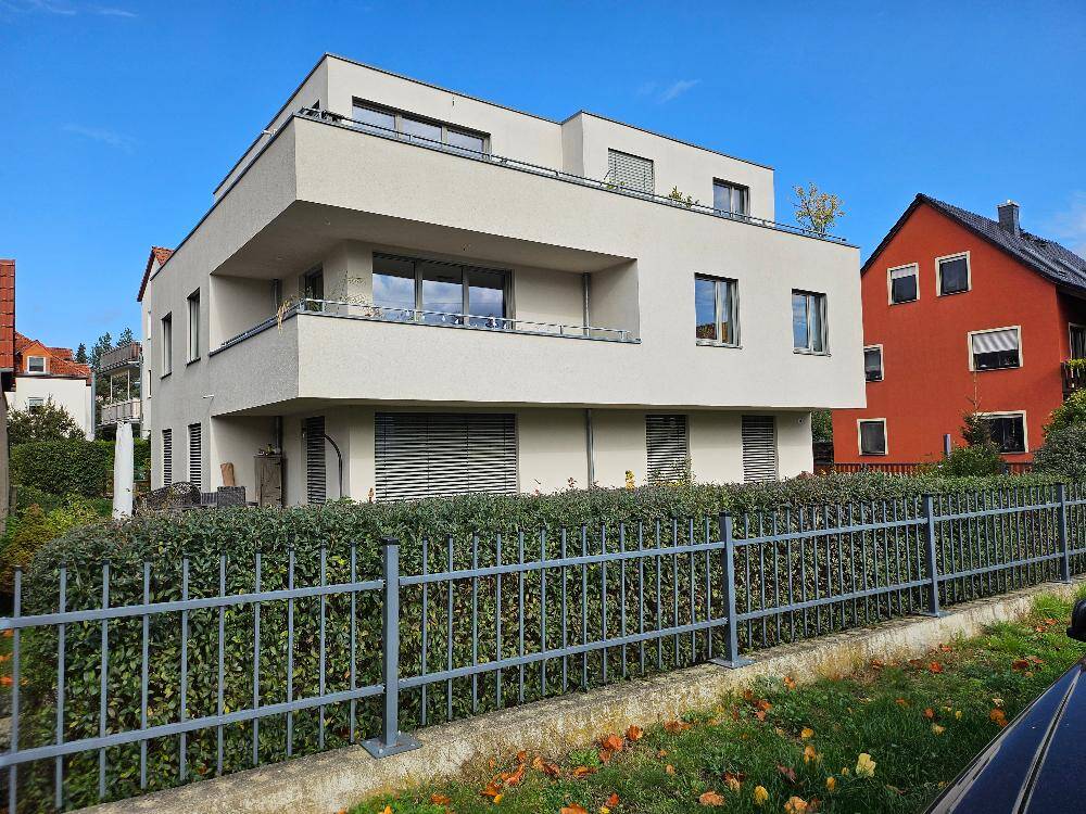 Penthousearchitektenwohnung mit großzügigem Balkon, 1108 Dresden (Marsdorf Weixdorf)