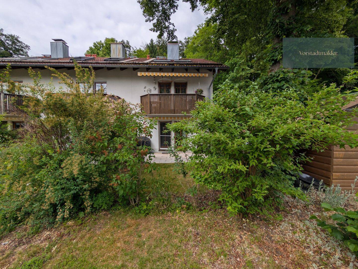 Frei & sofort beziehbar! Renovierte Maisonettewohnung mit Sonnengarten in Kirchseeon, 85614 Kirchseeon