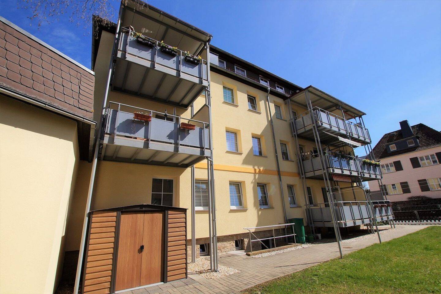 2-Raum-Wohnung mit Balkon, 7381 Pößneck
