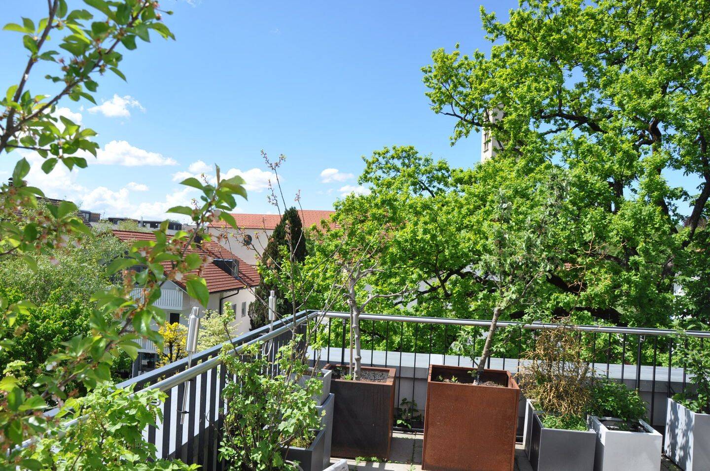 DACHTERRASSEN – MAISONETTE – WOHNUNG / 4 – Zimmer / IM ZENTRUM / RUHIG / ENERGIEEFFIZIENT !!!!!!, 82377 Penzberg