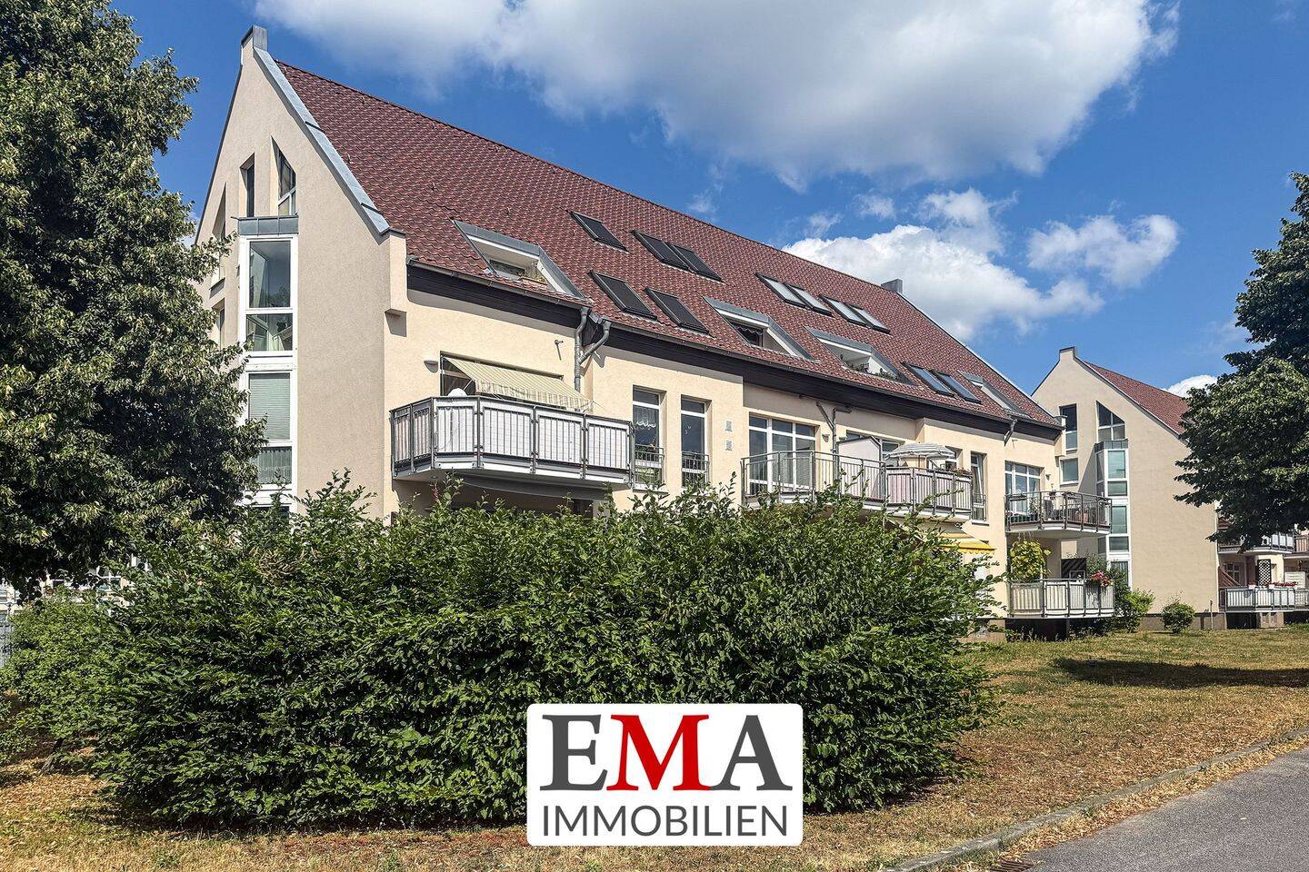 Vermietete Zwei-Zimmer-Eigentumswohnung mit Balkon und Stellplatz, 14612 Falkensee