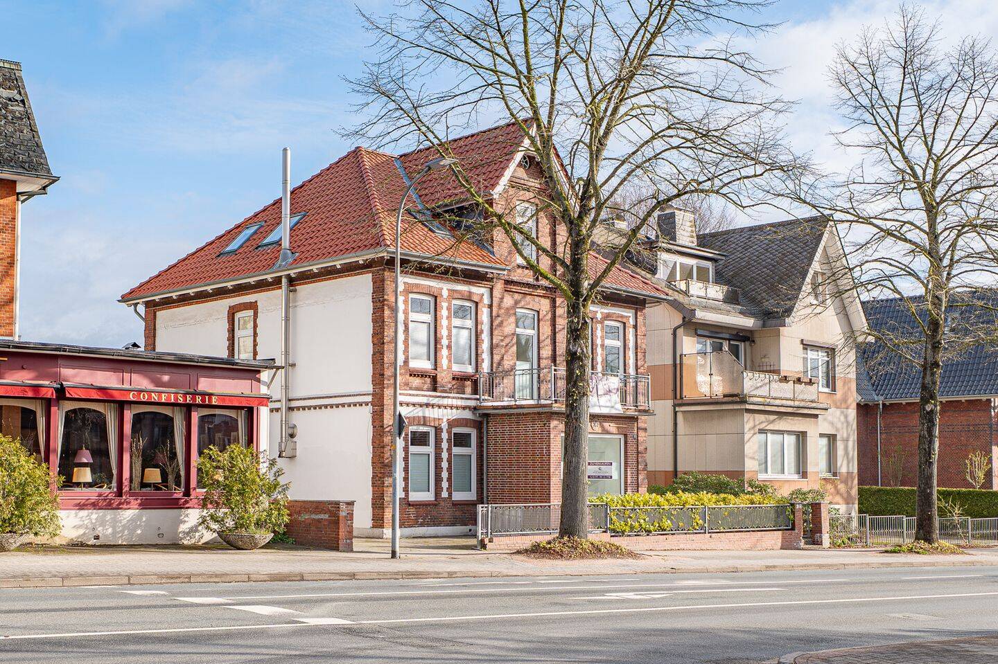Elegante Altbauvilla in zentraler Lage! Wohnen und arbeiten verbinden!, 21614 Buxtehude