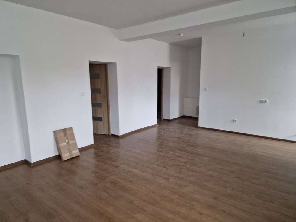 Erstbezug nach Sanierung: großzügige 3-Zimmer-Wohnung mit Stellplatz, 15234 Frankfurt (Oder)