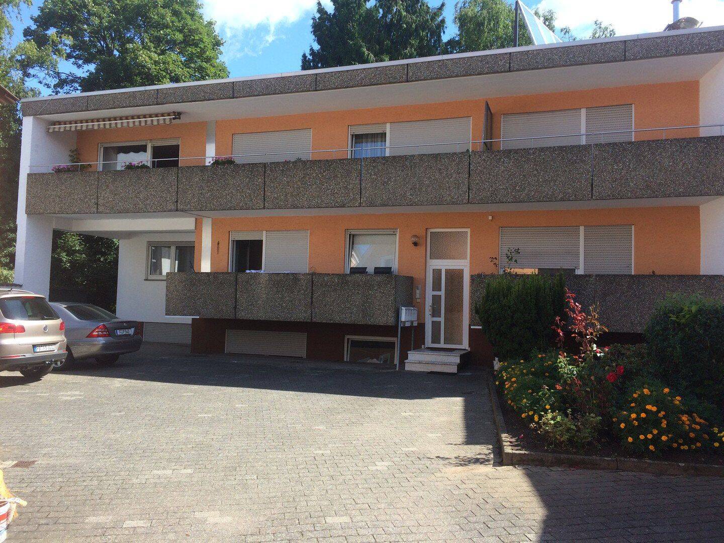 Schöne helle 3 Zi. EG-Wohnung mit großem Balkon, 60435 Frankfurt am Main
