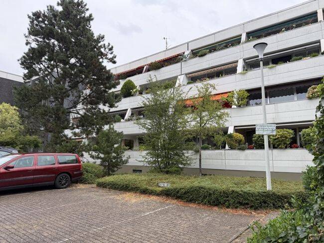 Modernisierte 2 Zimmer Wohnung mit großem Balkon u. Küche in sehr guter Lage von Rumeln, 47239 Duisburg (Rumeln-Kaldenhausen)
