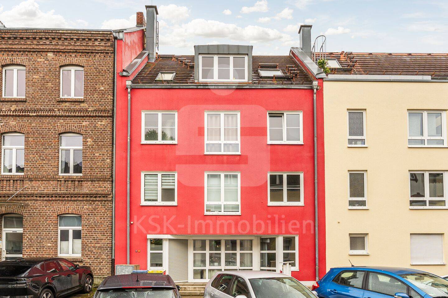 Modernes Mehrfamilienhaus mit TG-Stellplätzen in attraktiver Wohnlage von Müngersdorf., 50933 Köln (Lindenthal Braunsfeld Müngersdorf)