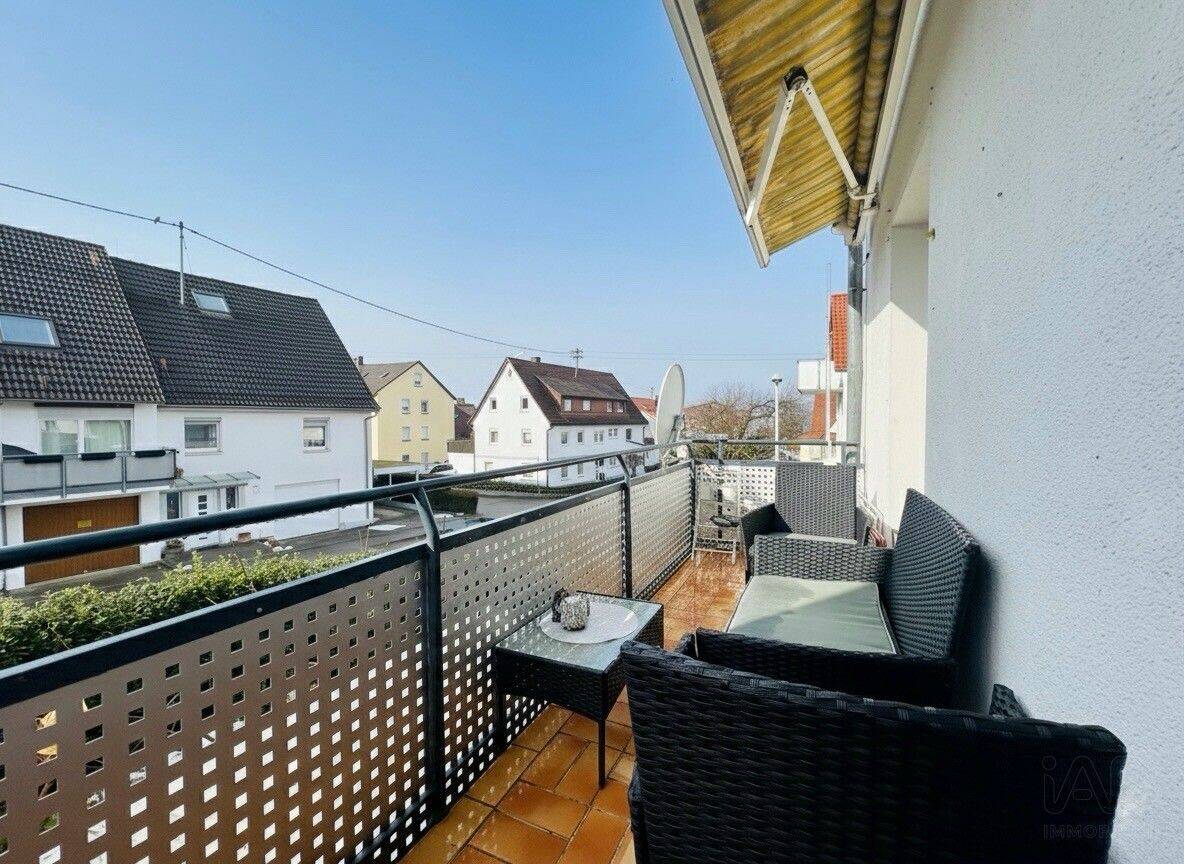 Helle, vermietete 3-Zimmer-Wohnung mit Süd-Balkon in Waiblingen-Hohenacker, 3% Nettomietrendite, 71336 Waiblingen