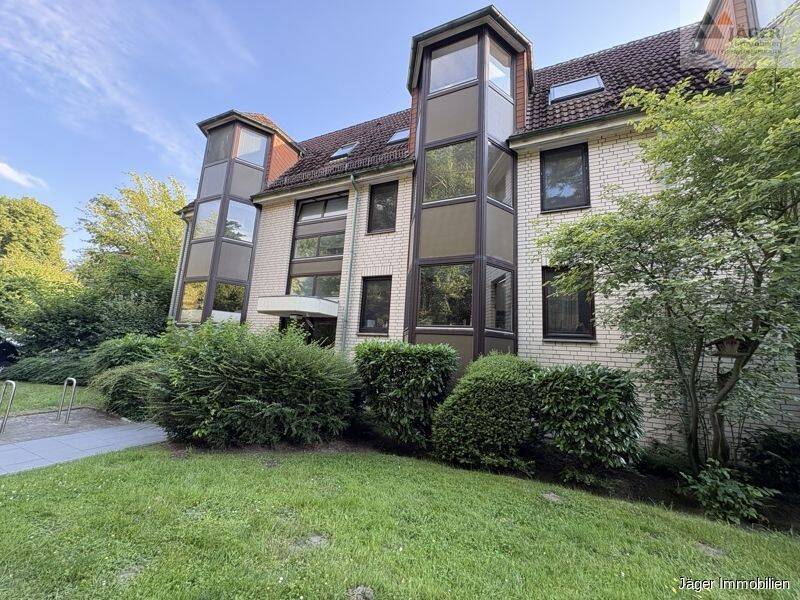 frisch renovierte 3-Zimmer-Whg. mit TG-Platz, 28359 Bremen (Horn Lehe)
