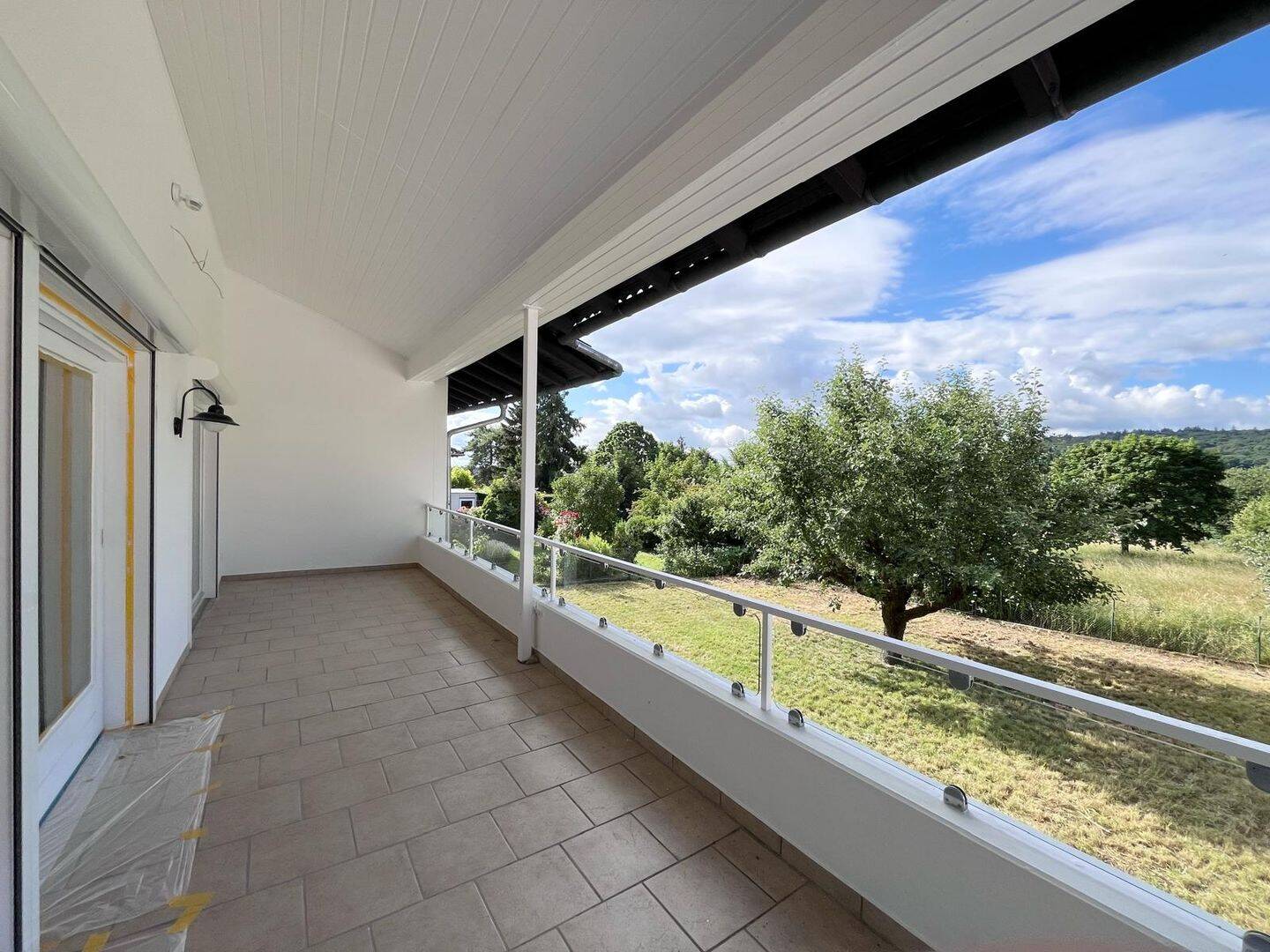 Großzügige renovierte 4,5-Zimmer-Wohnung mit Balkon in ruhiger Lage von Bad Nauheim, 61231 Bad Nauheim