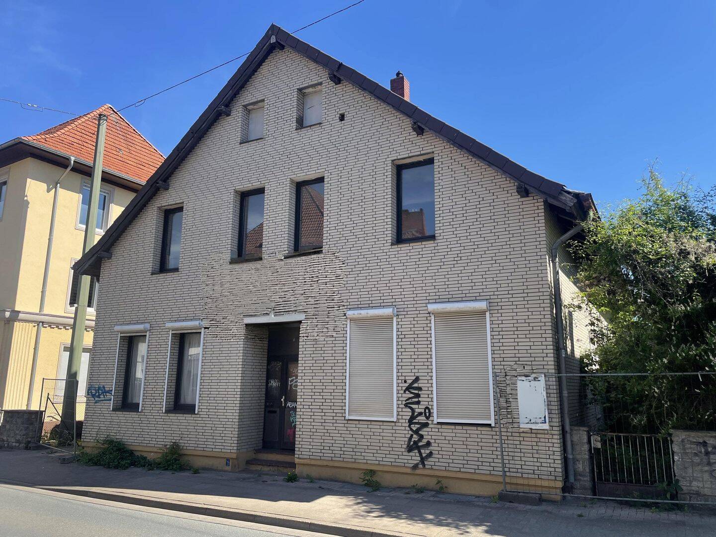 ***Unterhalb des beliebten Musikerviertels*** Großes Wohnhaus auf 618 m² Grundstück, 33604 Bielefeld (Innenstadt Sieker)