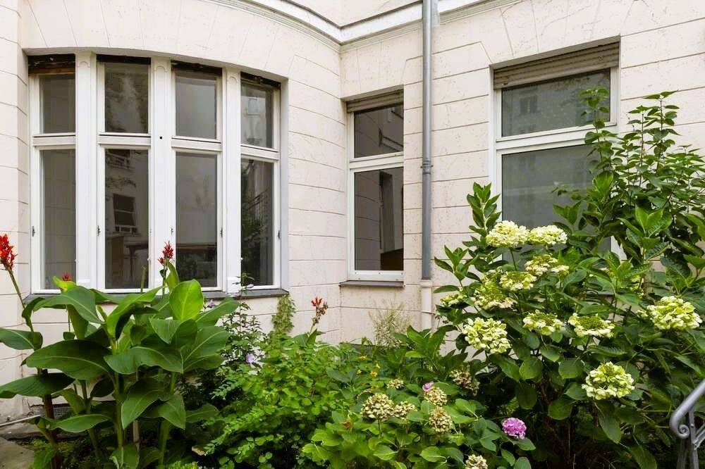 Prachtvoller Altbau mit 193 m² in Charlottenburger Top-Lage – mit separatem Bürozugang!, 10585 Berlin (Charlottenburg-Wilmersdorf Charlottenburg)