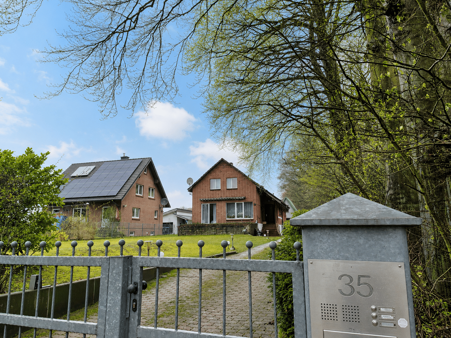 Zweifamilienhaus mit 6 Zimmern in exklusiver Lage direkt am Naturschutzgebiet “Dalbekschlucht”, 21039 Börnsen (Bergedorf Altengamme Curslack Neuengamme)