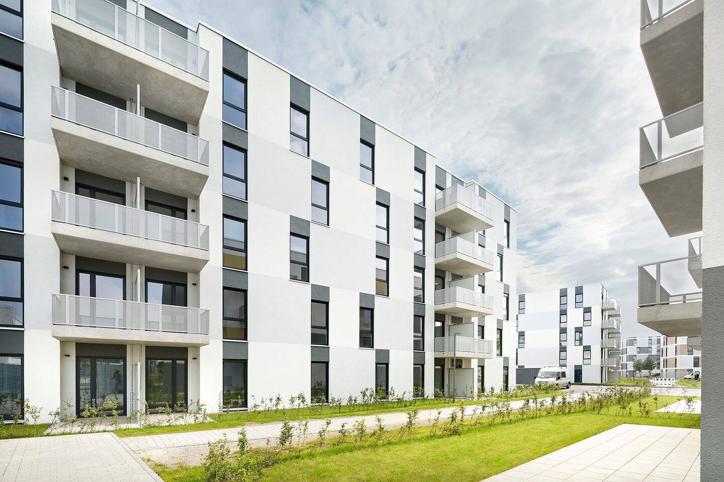 Sonnenhöfe – Neubauwohnung in Schönefeld mit Vinyl & EBK, 12529 Schönefeld