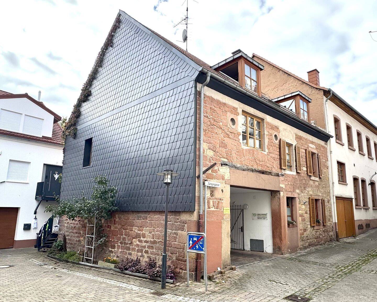 Otterberg: Mehrfamilienhaus in der historischen Altstadt, 67697 Otterberg