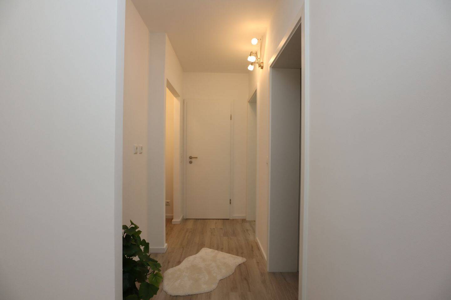 Sorglos-Investment: Kernsanierte 3,5-Zi.-Wohnung mit starken 5,3% Rendite, 67069 Ludwigshafen am Rhein (Edigheim Oppau Pfingstweide)
