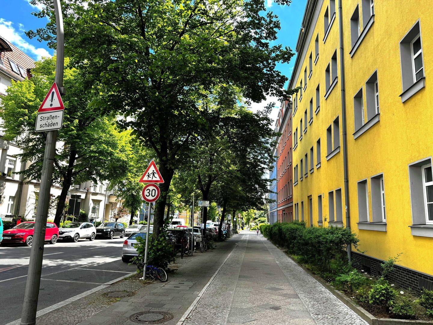 KEINE KÄUFERPROVISION – BEZUGSFREI nach Modernisierung | 2,5 Zimmer | EBK | Sonnen-LOGGIA, 12105 Berlin (Tempelhof-Schöneberg Mariendorf Schöneberg Tempelhof)