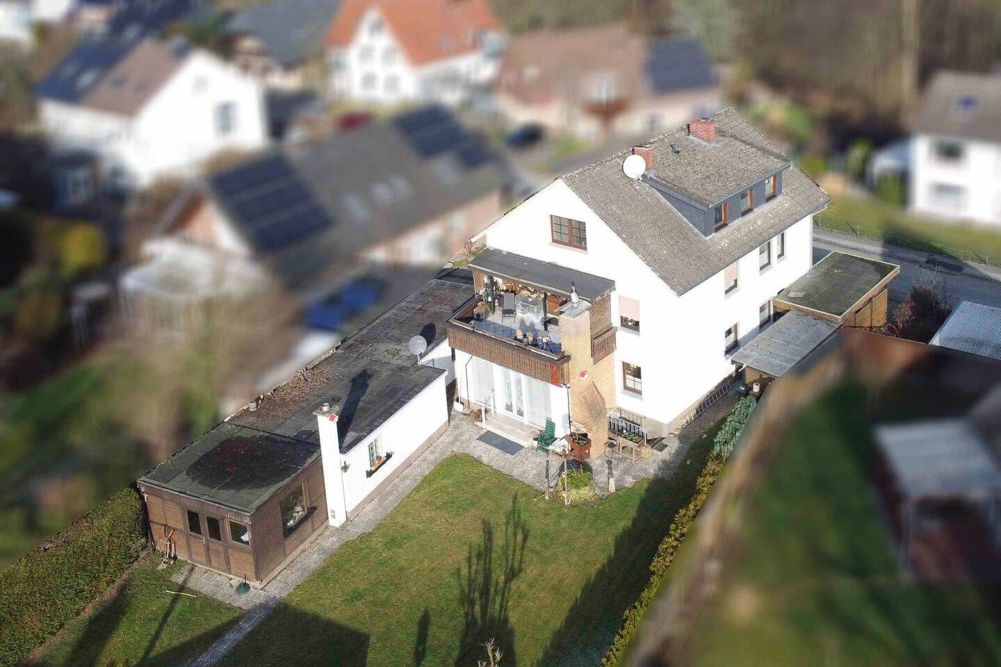 Investieren vor den Toren Bielefelds: Mehrfamilienhaus mit 3 vermieteten Wohneinheiten, 32130 Enger