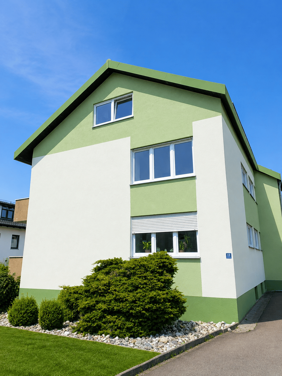 Mehrparteienhaus mit 3 Wohnungen auf 298 m² Wohnfläche und 845 m² Grundstück in Waldershof / Tirschenreuth zu verkaufen, 95679 Waldershof