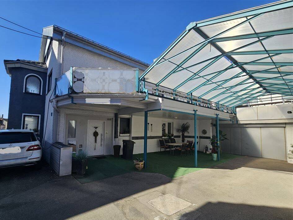 Zentral in Schnaitheim gelegen – großes Haus mit sehr vielen Möglichkeiten, 89520 Heidenheim an der Brenz