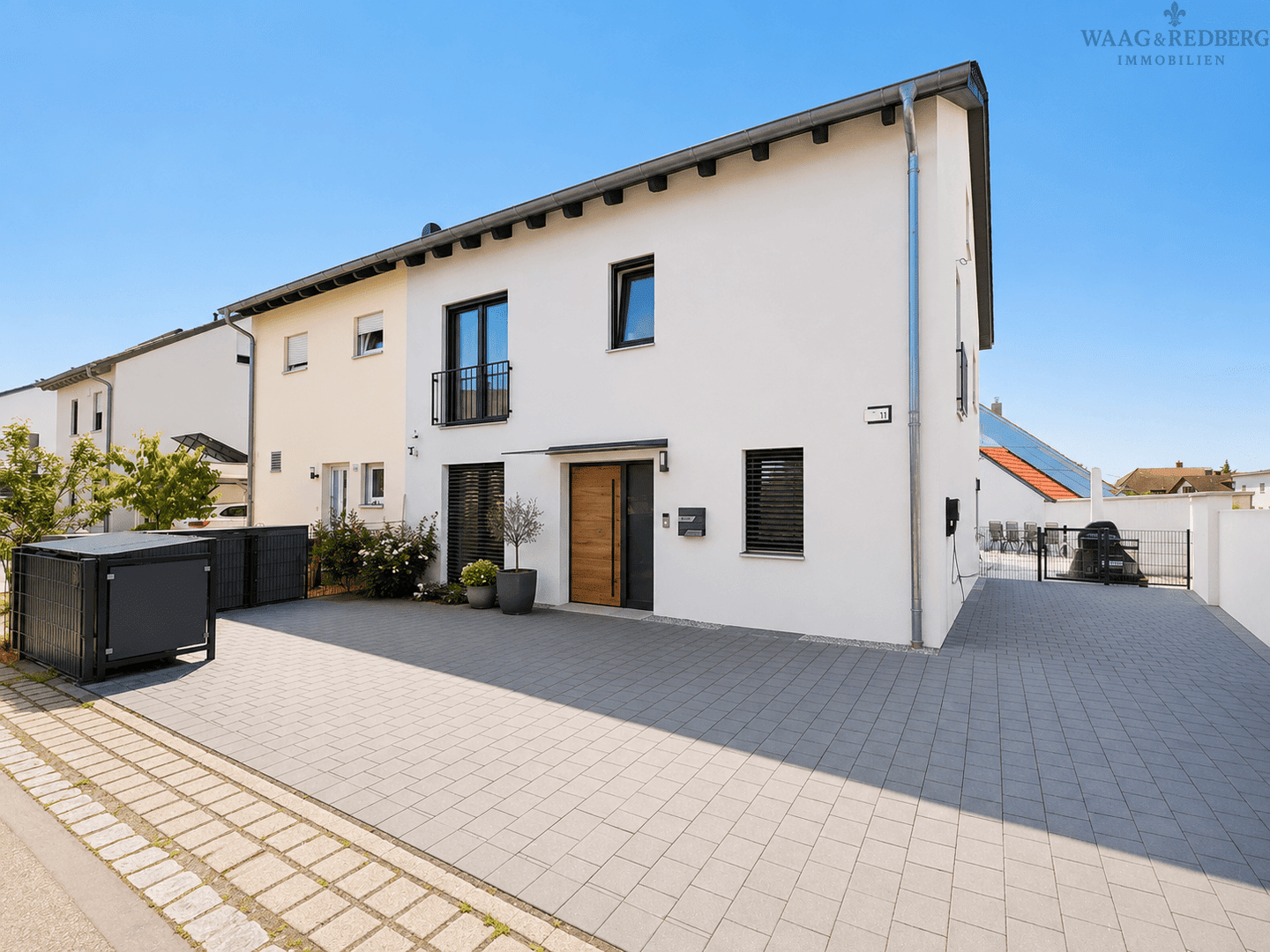 Großzügige 4-Zimmer-Erdgeschosswohnung mit 192 m² Garten in begehrter Lage von Ingolstadt, 85055 Ingolstadt