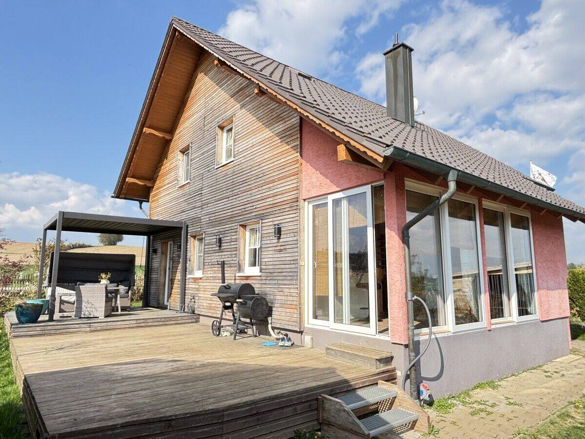 Ein Schmuckstück mit vielen Besonderheiten: Einfamilienhaus mit bezauberndem Grundstück, 94086 Bad Griesbach i. Rottal