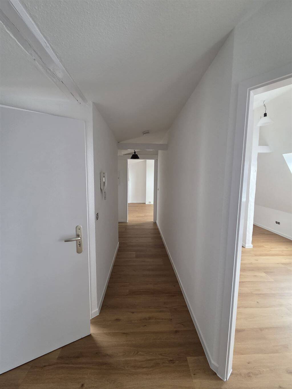 Helle 2-Zimmer- Altbauwohnung in Uni-Nähe // Schweffelstraße, 24118 Kiel (Ravensberg)