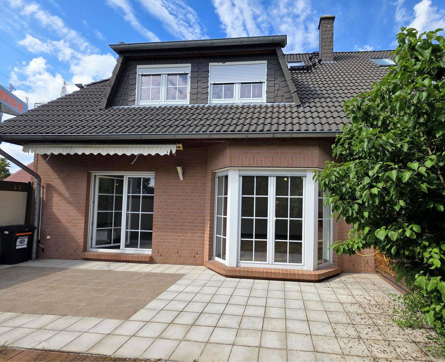 Ihr neues Zuhause: Großzügiges Reihenendhaus mit Kamin, Garten & Bonus-Studio, 30952 Ronnenberg