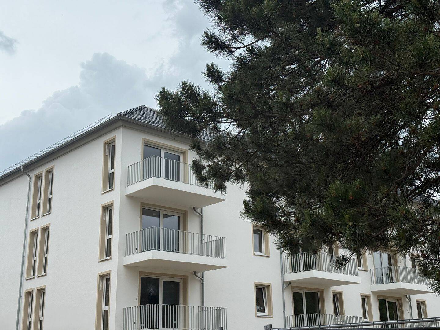 Moderne 2-Zimmerwohnung mit Terrasse in Dresden-Klotzsche – Erstbezug, 1109 Dresden (Dresdener Heide Hellerau/Wilschdorf Hellerberge Industriegebiet Klotzsche Klotzsche)