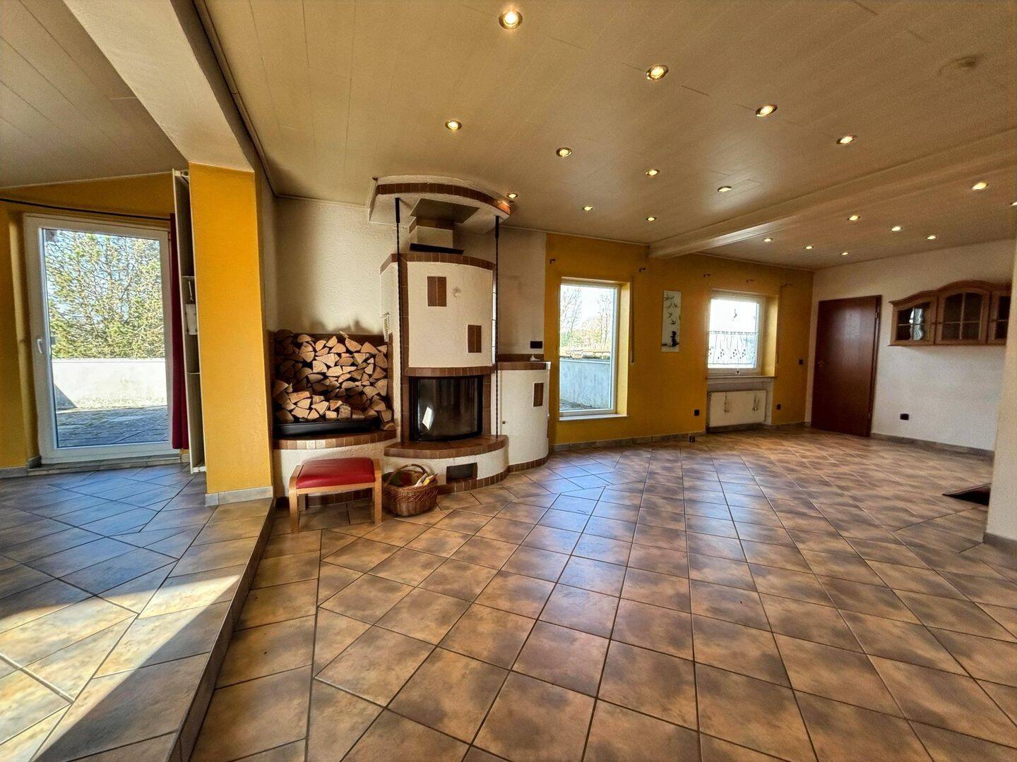 Vielseitiges Ein-/Zweifamilienhaus mit wundervollem Grundstück zwei Garagen und viel Potential!, 56244 Arnshöfen