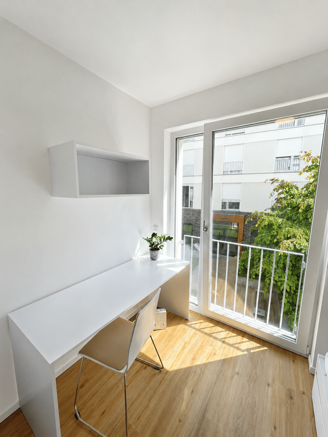 Helles möbliertes Apartment mit Balkon und ALL-IN-Miete am Campus Babelsberg