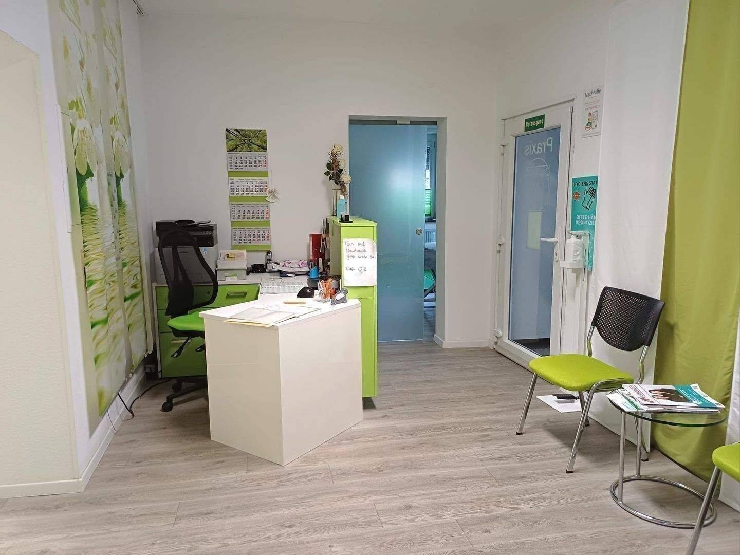 Physiopraxis mit großer Saunalandschaft im UG, Frischluftterrasse und Wohnung im OG , in St. Ingbert-Rohrbach, 66386 St. Ingbert (Sankt Ingbert)